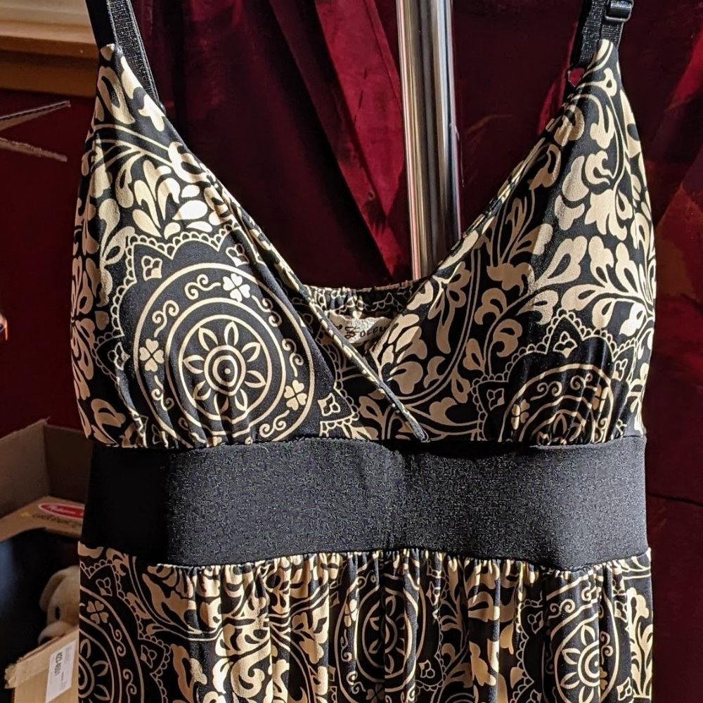 Black and Gold Dress with Back Tie-Sash, Fits Size M/L
